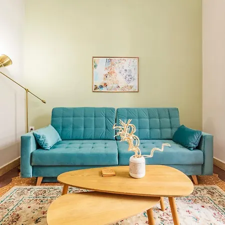 Dom wakacyjny Ira's Design Gem-downtown Family Haven Kalamata